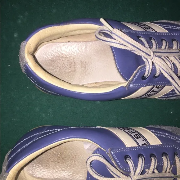 👟 Girls All Leather European Sneakers size 35