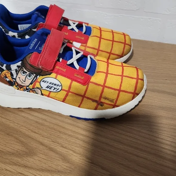 adidas Racer TR21 Woody C Disney Toy Story Semi Solar Gold Preschool Sneakers