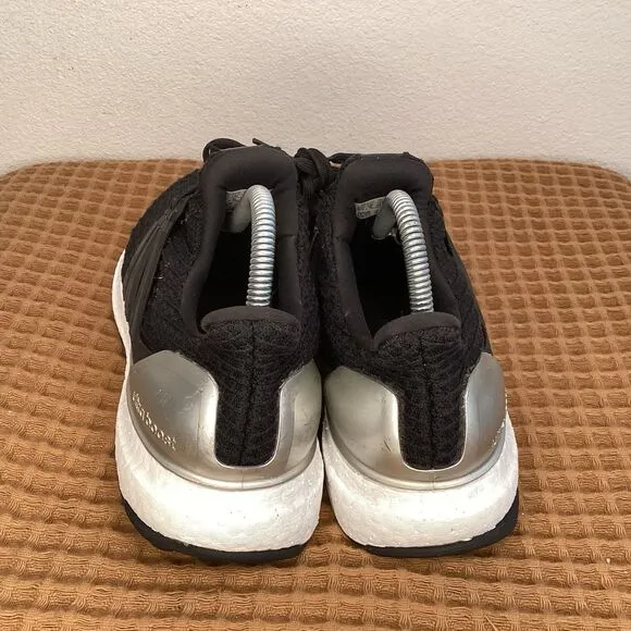 adidas UltraBoost DNA 4 Sz Mens 6.5 Women's 8 Black Silver Metallic Silver Shoes