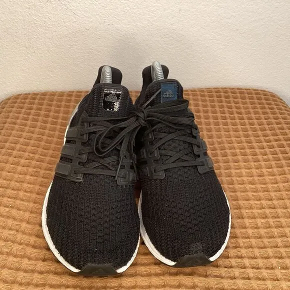 adidas UltraBoost DNA 4 Sz Mens 6.5 Women's 8 Black Silver Metallic Silver Shoes