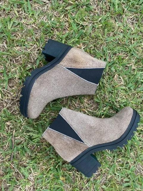 Alondra Chelsea Cowhair Boot Wholesale
