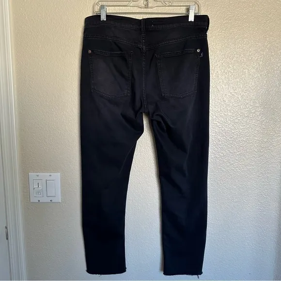 Anthropologie Pilcro The Heritage Boyfriend Distressed Jeans