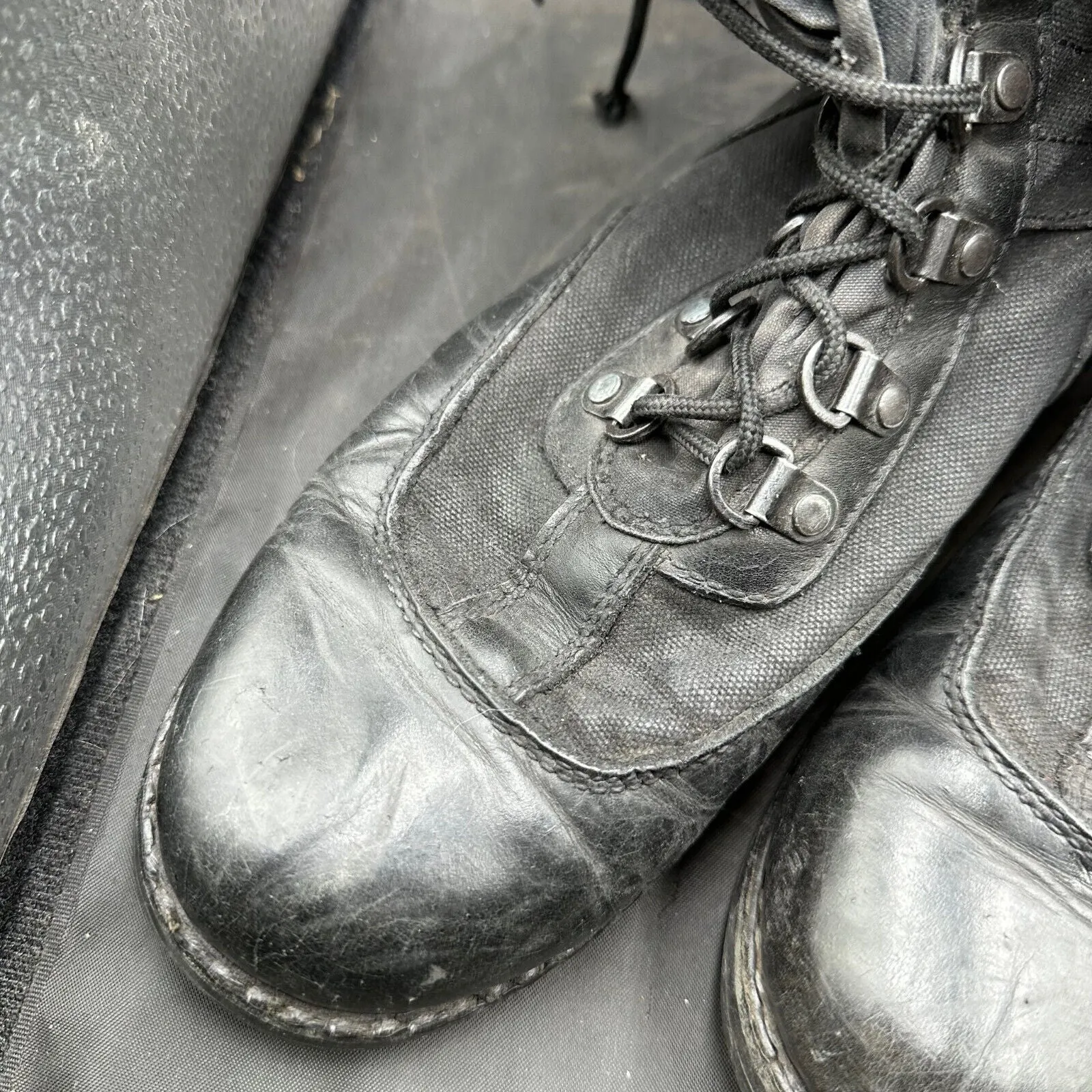 Army Black Leather High Top Combat Boots - Size EU 44 - UK 9.5
