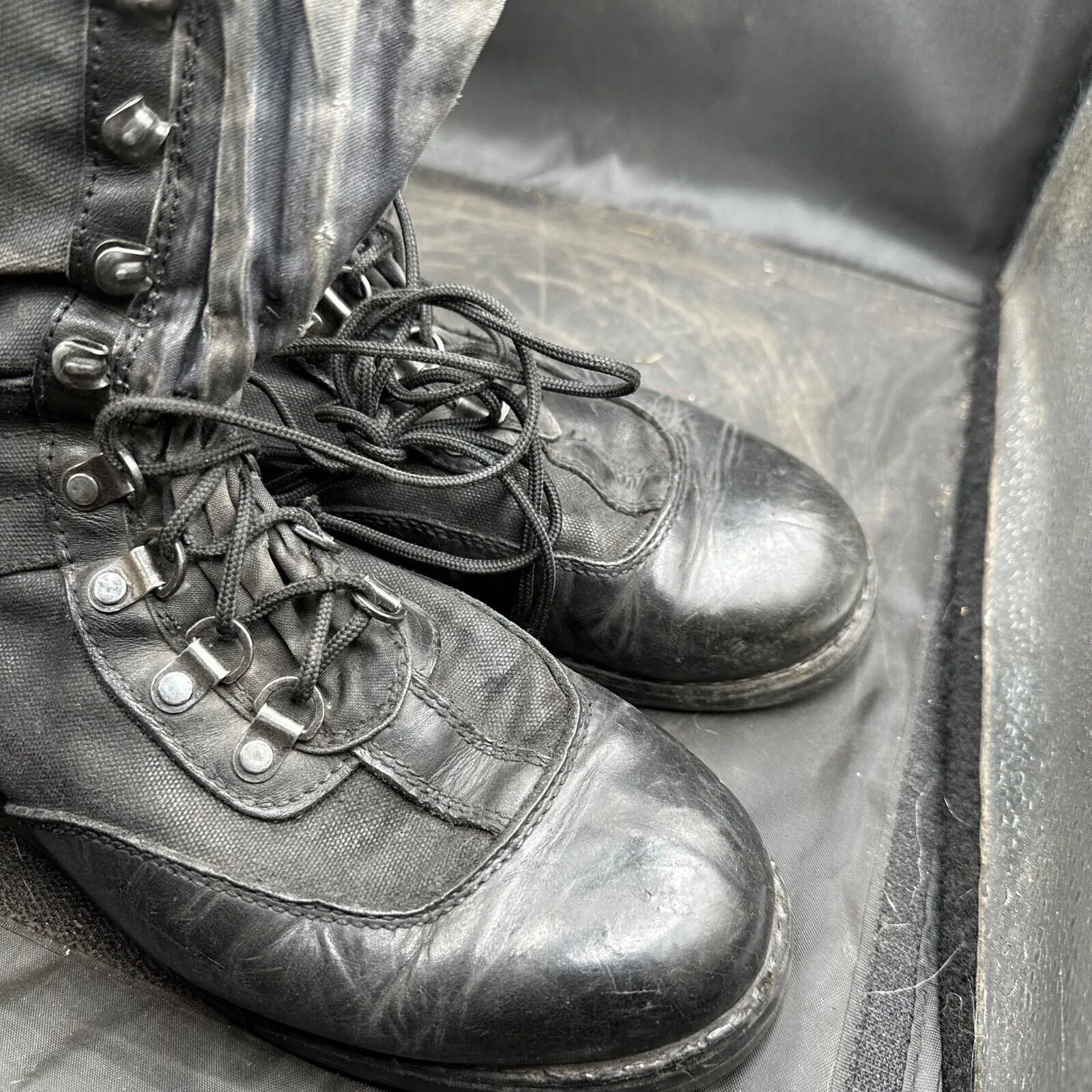Army Black Leather High Top Combat Boots - Size EU 44 - UK 9.5