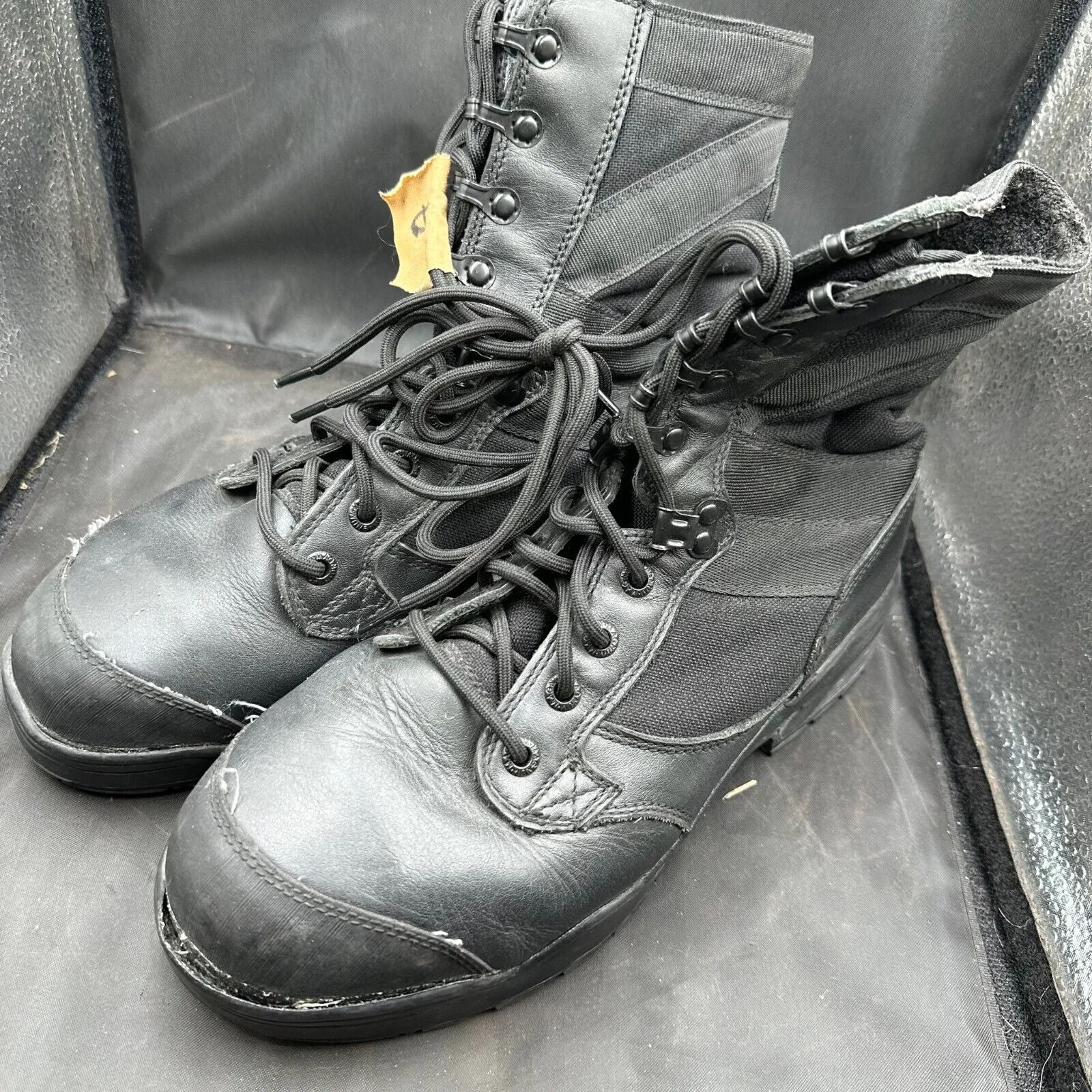 Army Black Leather High Top Magnum Combat Boots - Size EU 39 - UK 6
