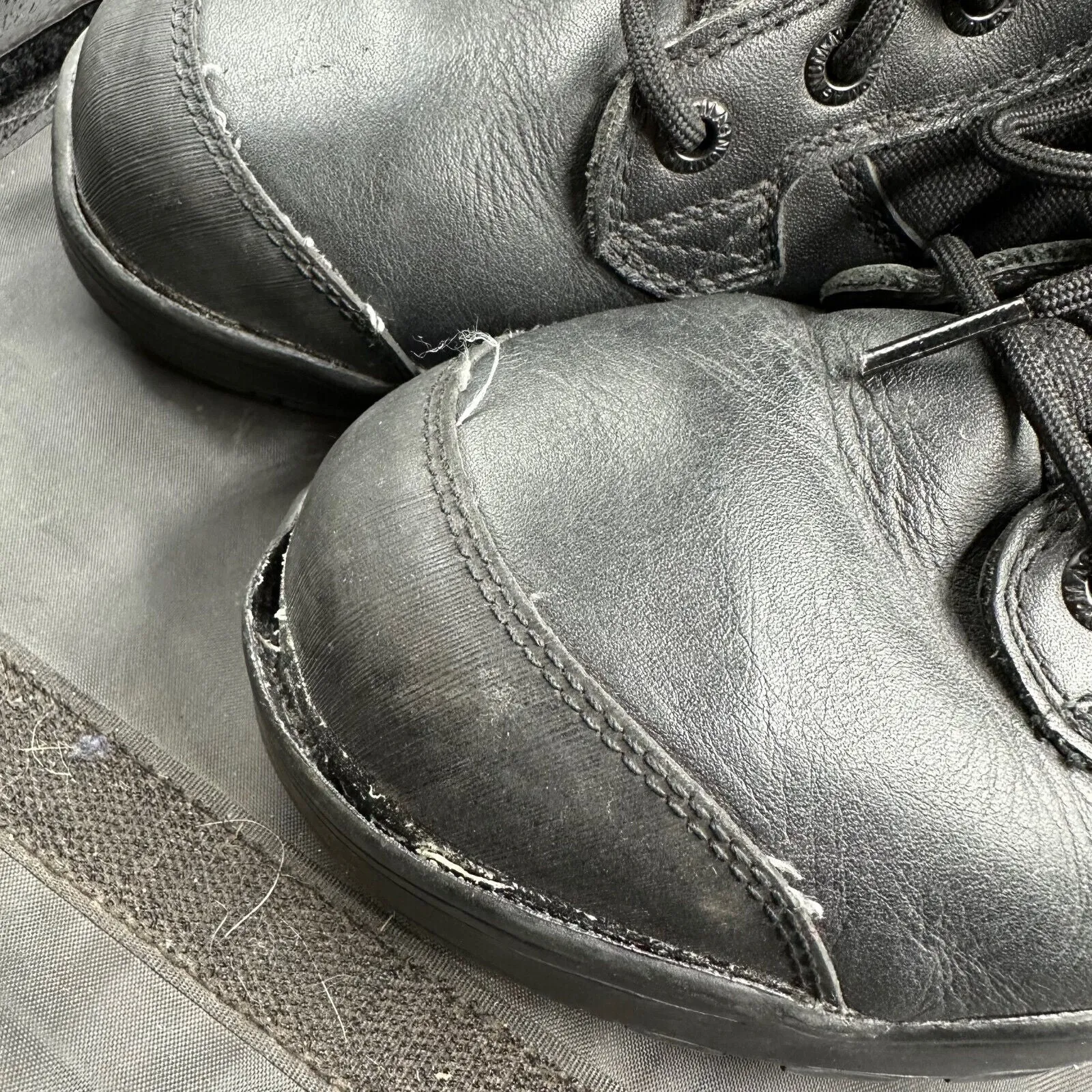 Army Black Leather High Top Magnum Combat Boots - Size EU 39 - UK 6