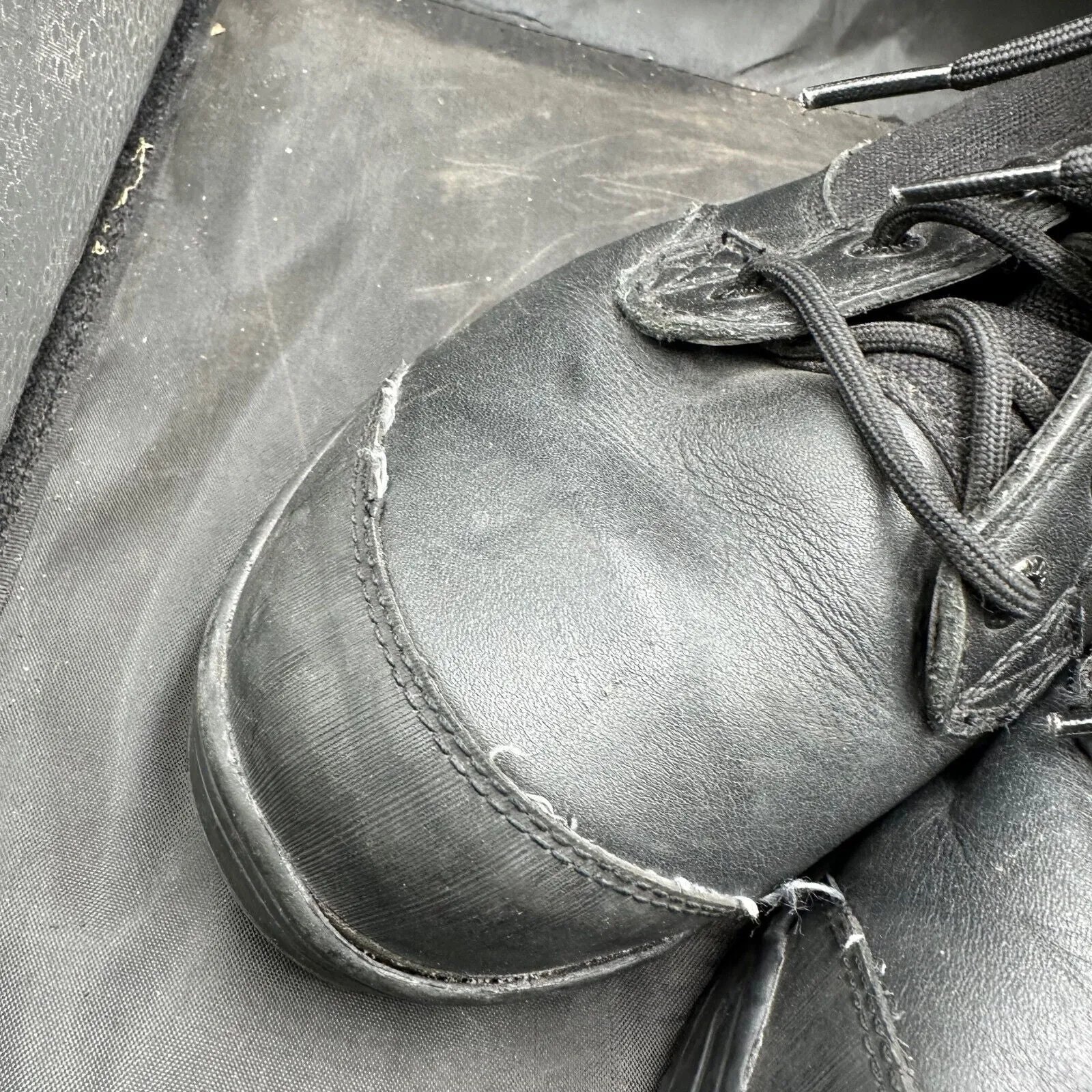 Army Black Leather High Top Magnum Combat Boots - Size EU 39 - UK 6