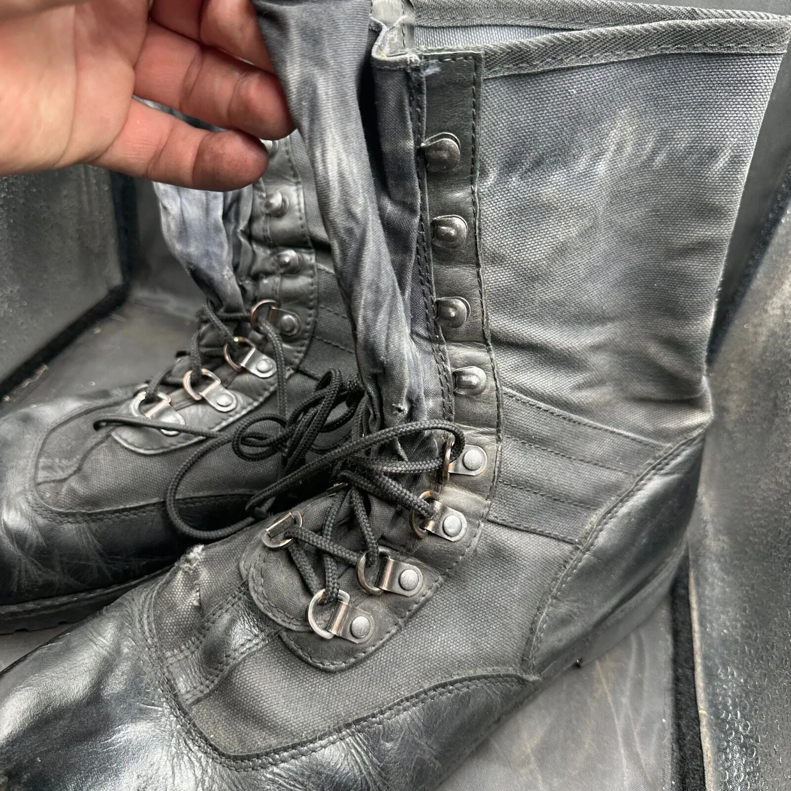 Army Black Leather High Top Magnum Combat Boots - Size EU 45 - UK 10