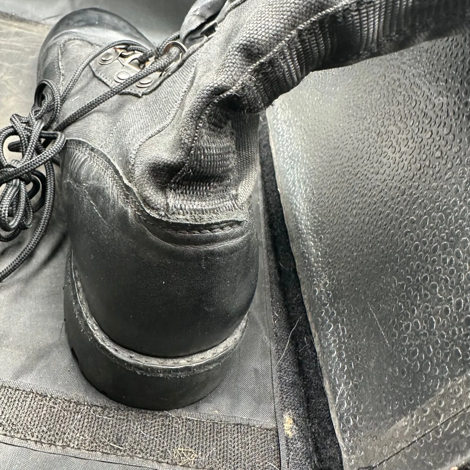 Army Black Leather High Top Magnum Combat Boots - Size EU 45 - UK 10