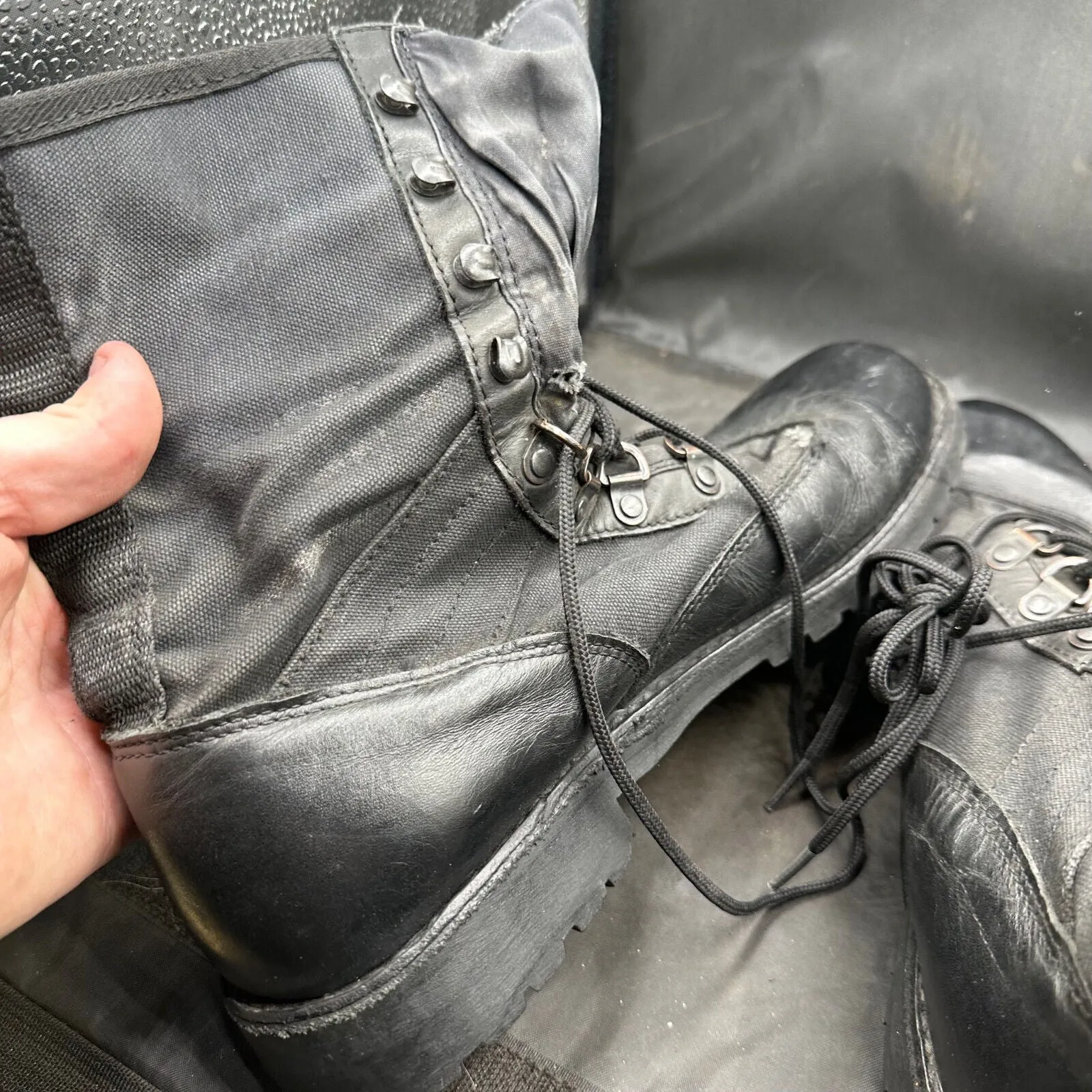 Army Black Leather High Top Magnum Combat Boots - Size EU 45 - UK 10