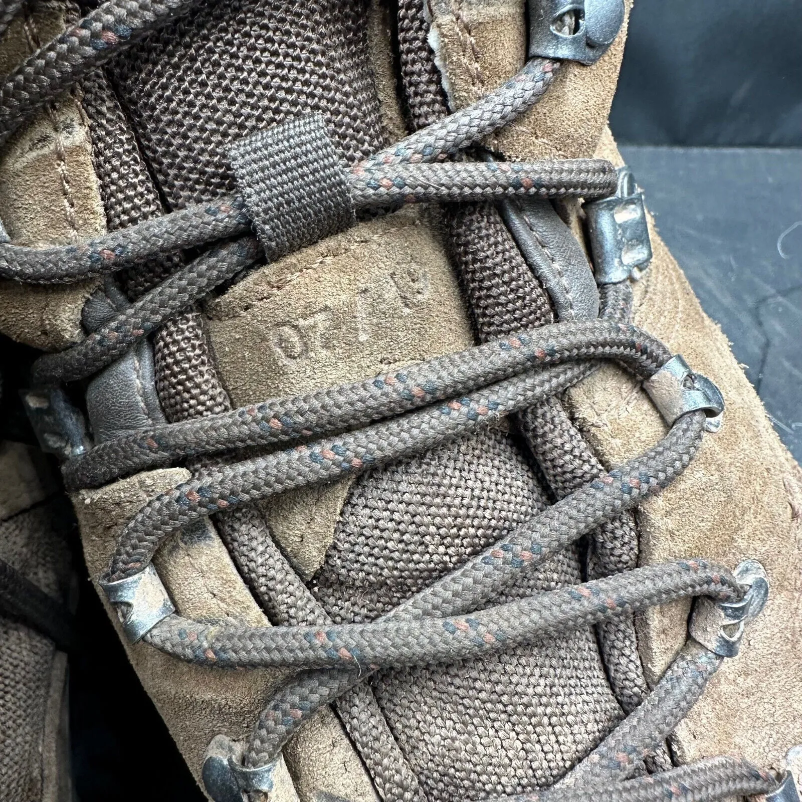 Army Brown Leather Iturri High Top Combat Boots - Size EU 47 - UK 12