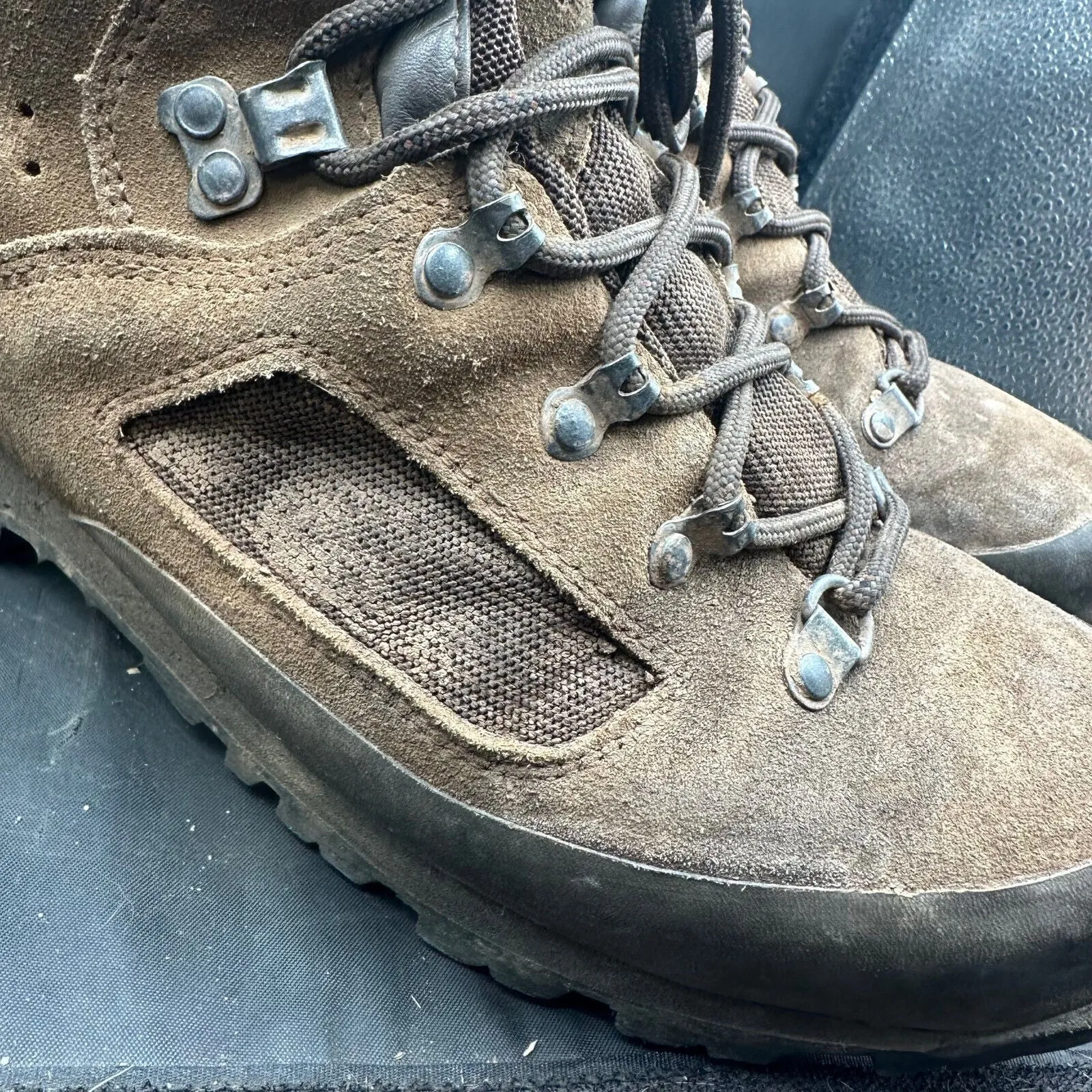 Army Brown Leather Iturri High Top Combat Boots - Size EU 47 - UK 12