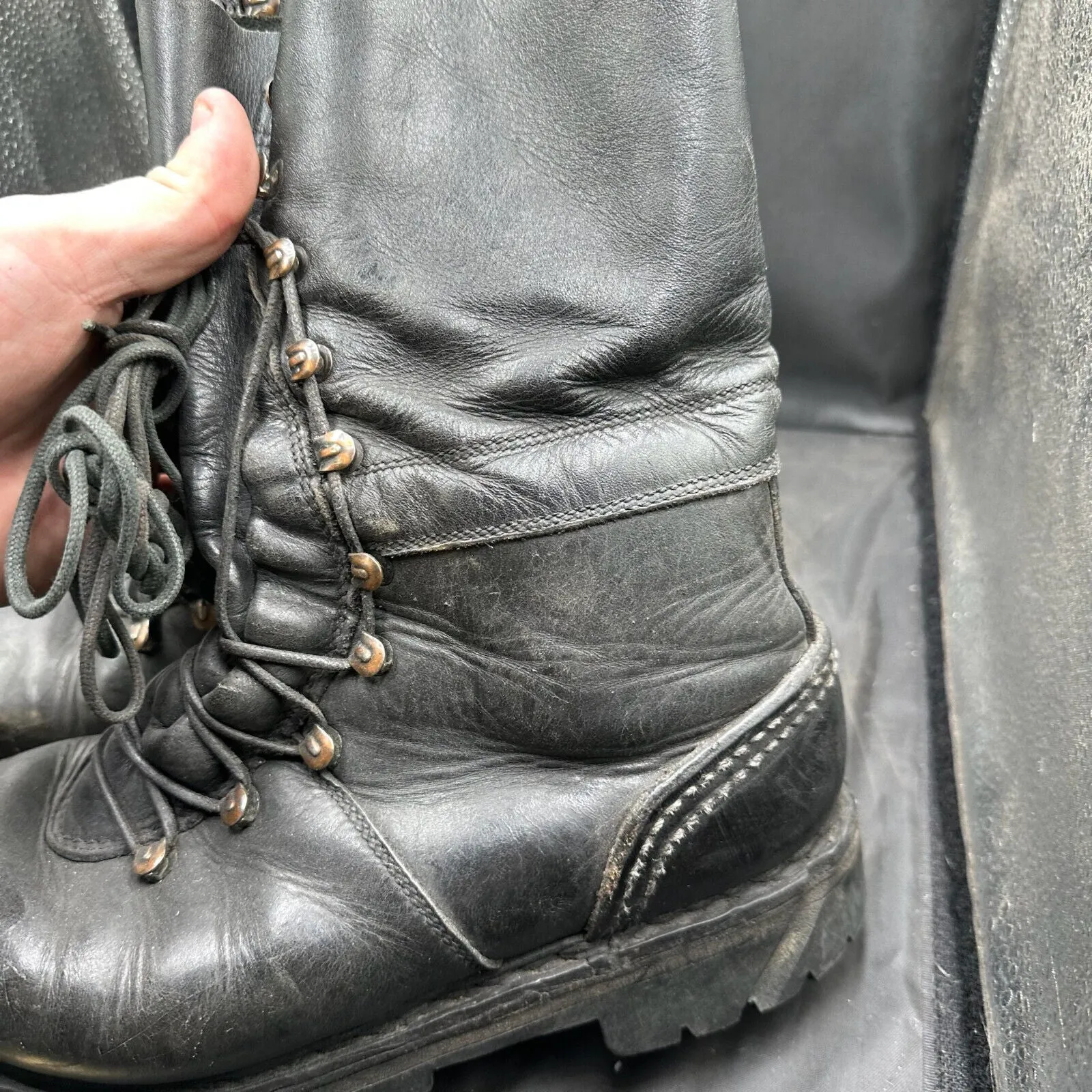 Austrian Army Black Leather Army Combat Boots - Size EU 42 - UK 8