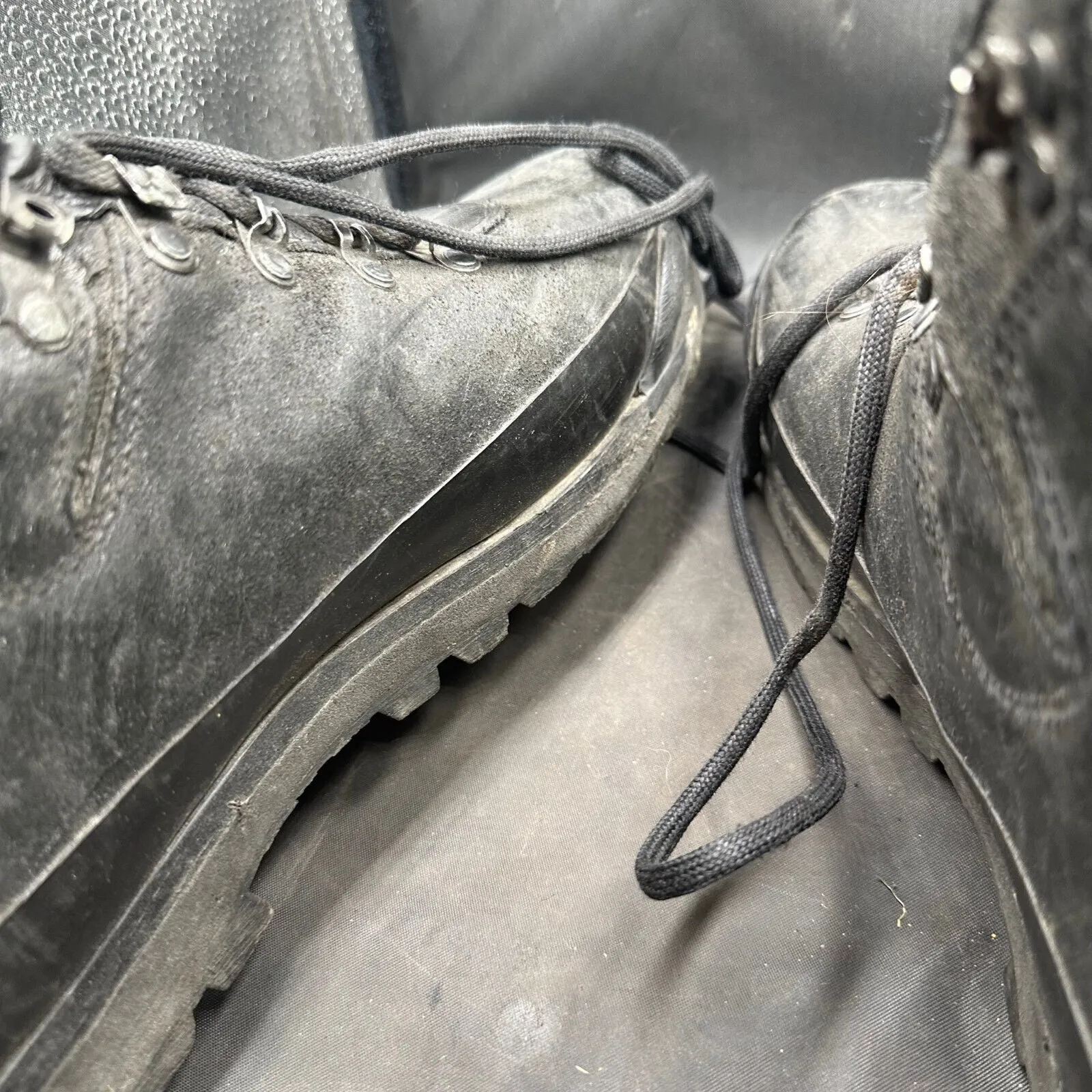 Austrian Army Black Leather Heavy Duty Combat Boots - Size EU 44 - UK 9.5