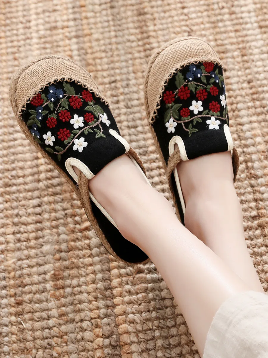 Berry Daisy Embroidered Linen Round Toe Espadrilles Loafers - Black