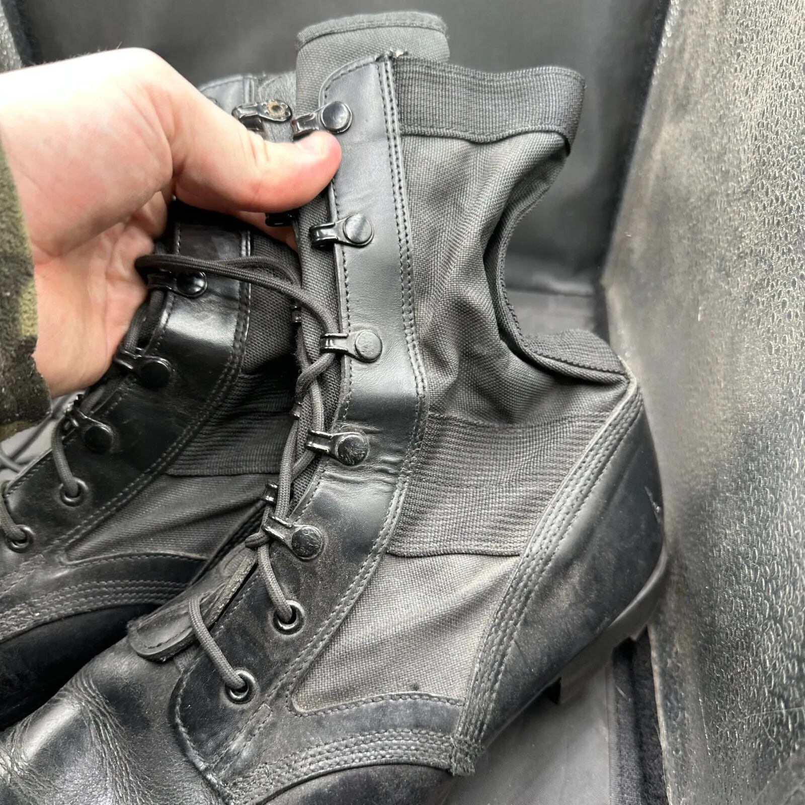 British Army Black Leather Army Combat Boots - Wellco - Size 10 1/2