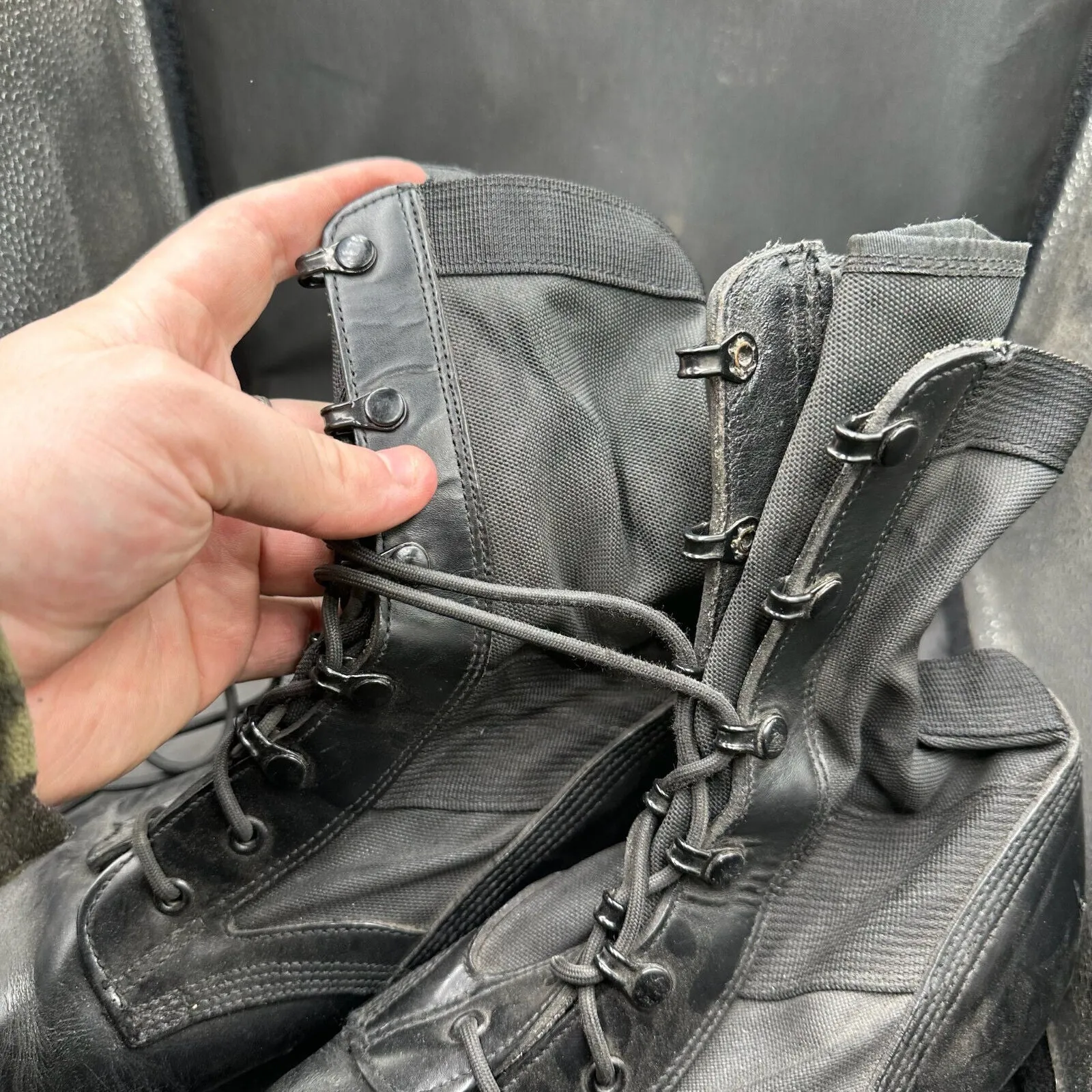 British Army Black Leather Army Combat Boots - Wellco - Size 10 1/2