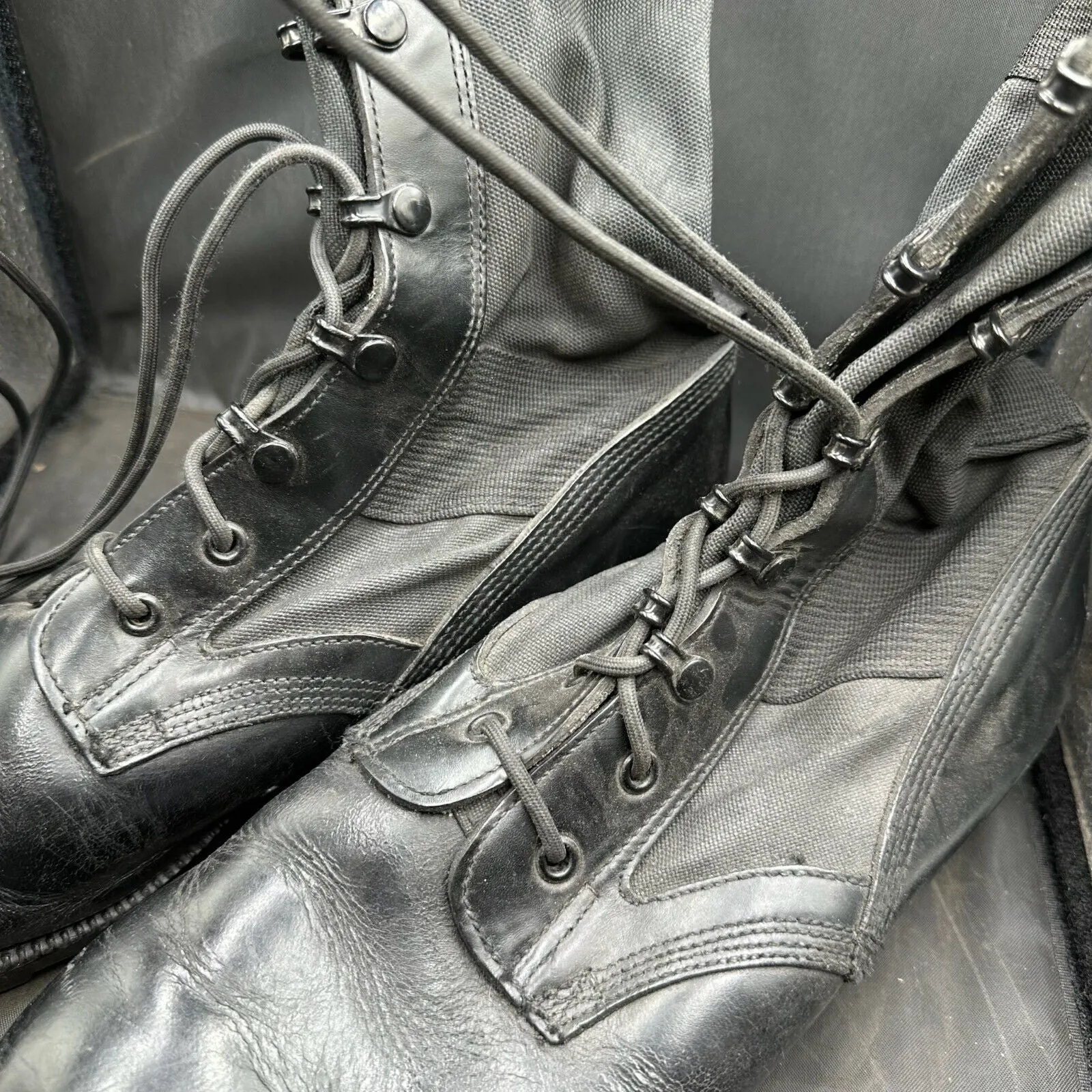 British Army Black Leather Army Combat Boots - Wellco - Size 10 1/2