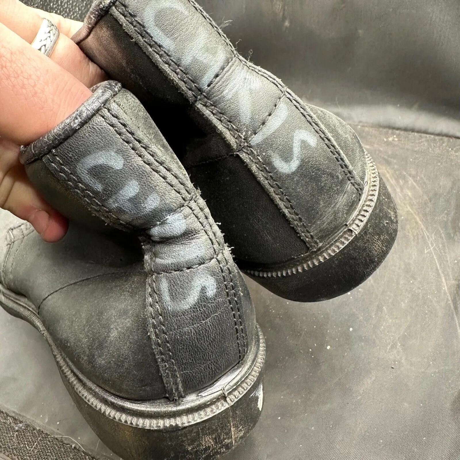 British Army Black Leather Safety / Combat Boots - Size EU 43 - UK 9
