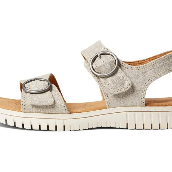 Comfortiva $100 Copley Moonstone Grey Sandals Sz 11 NIB!