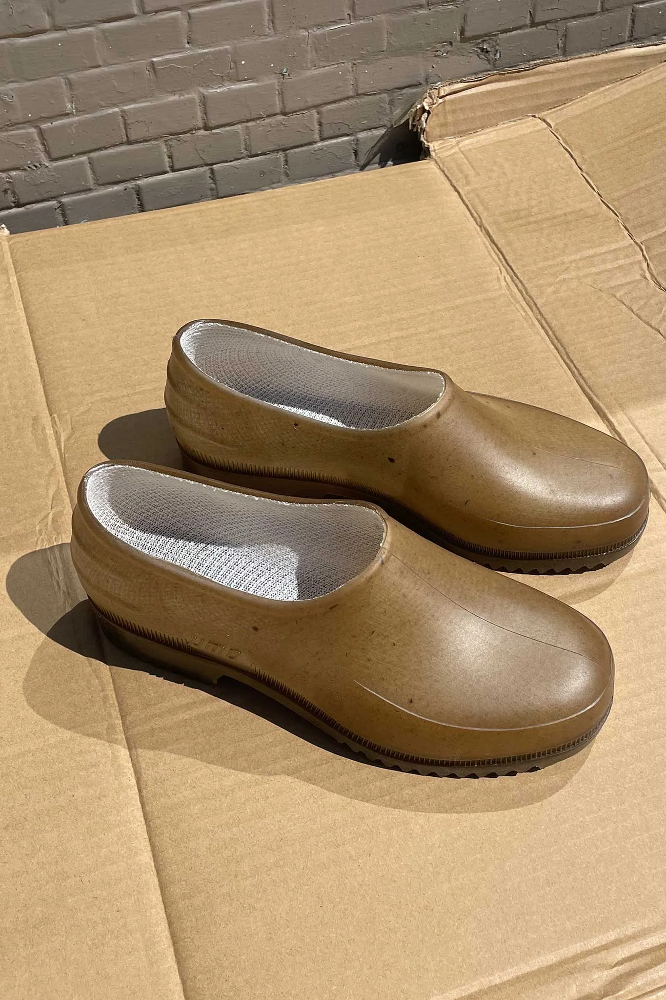 COMING JULY 2025 - Plasticana Gardana Clogs