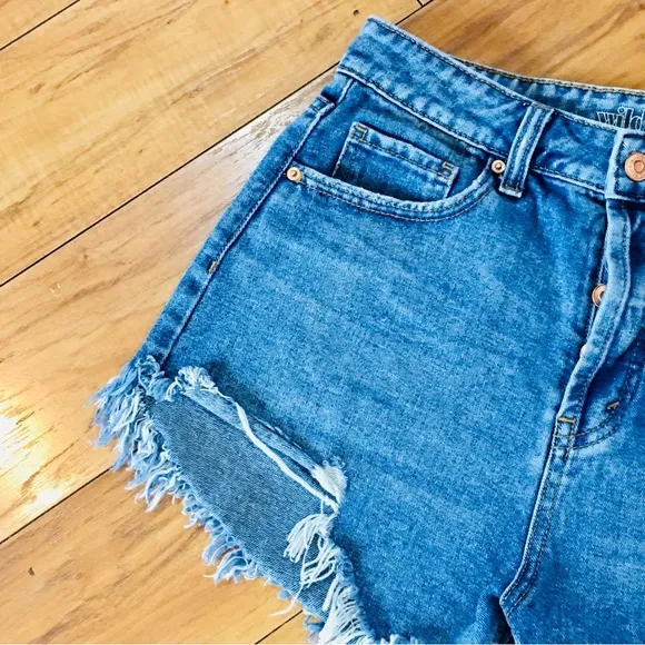 Cut off denim mom jean shorts button up high hi rise blue 4 small