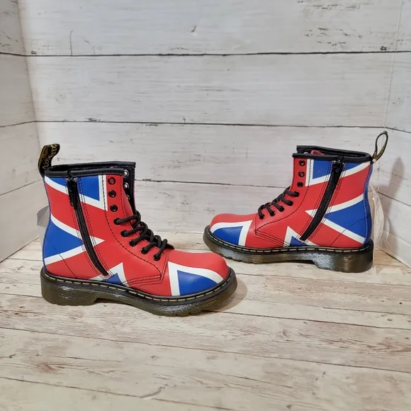 Dr. Martens New kids Union Jack boots