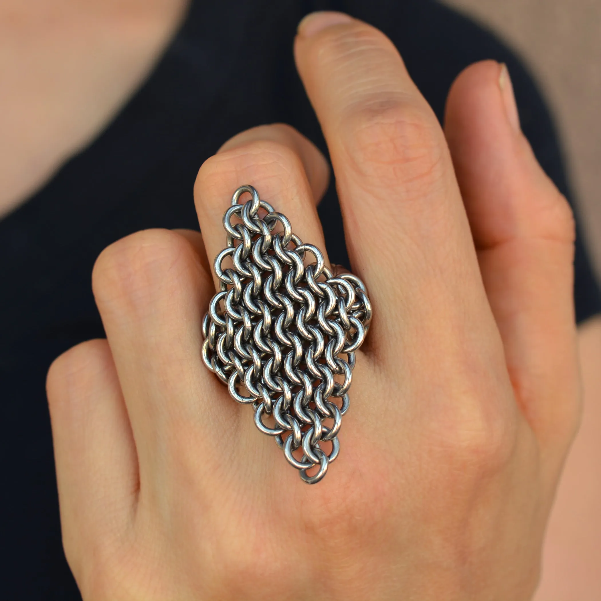 Finger Armor - Mesh Diamond Statement Ring