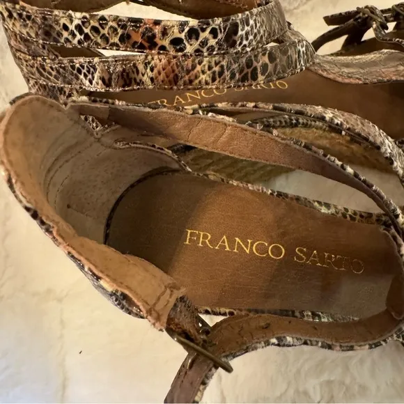 Franco Sarta Espadrille Wedge Sandal Shoes. Size 7.5. Adjustable Buckles.T strap