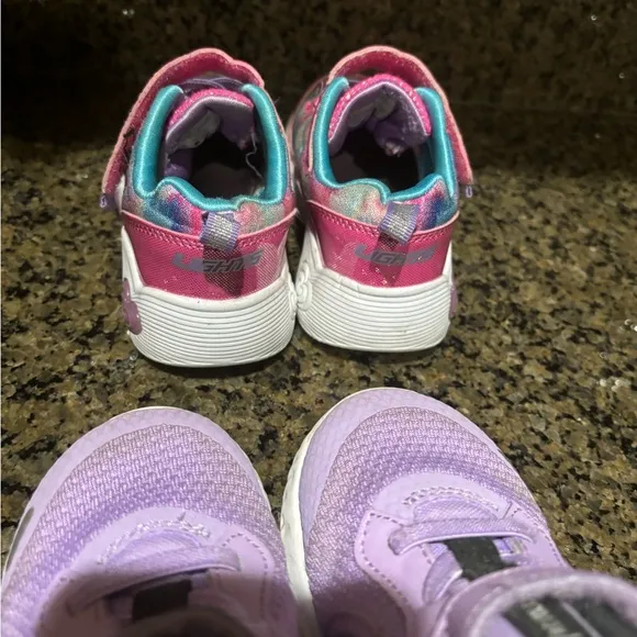 Girls Lot of 2 Sneakers -Nike, sketchers, lite ups