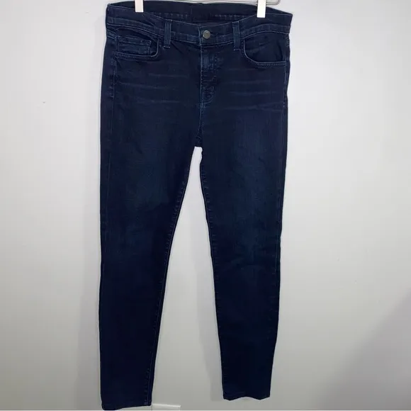 J Brand Skinny leg dark blue rinse denim jeans 811 Tudor size 29 8 LIKE NEW