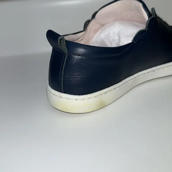 Jacadi Paris Girl Comfort Sneakers | Navy | size 37 EU (5 US youth) | EUC