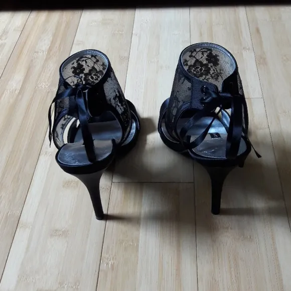 KATE SANDAL Caparros.