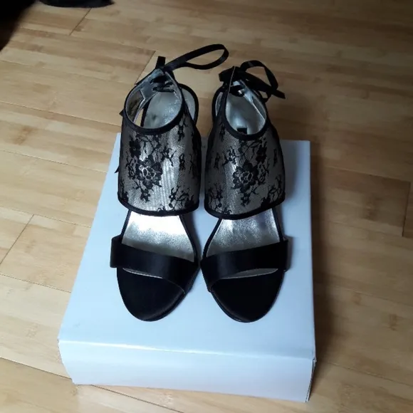 KATE SANDAL Caparros.