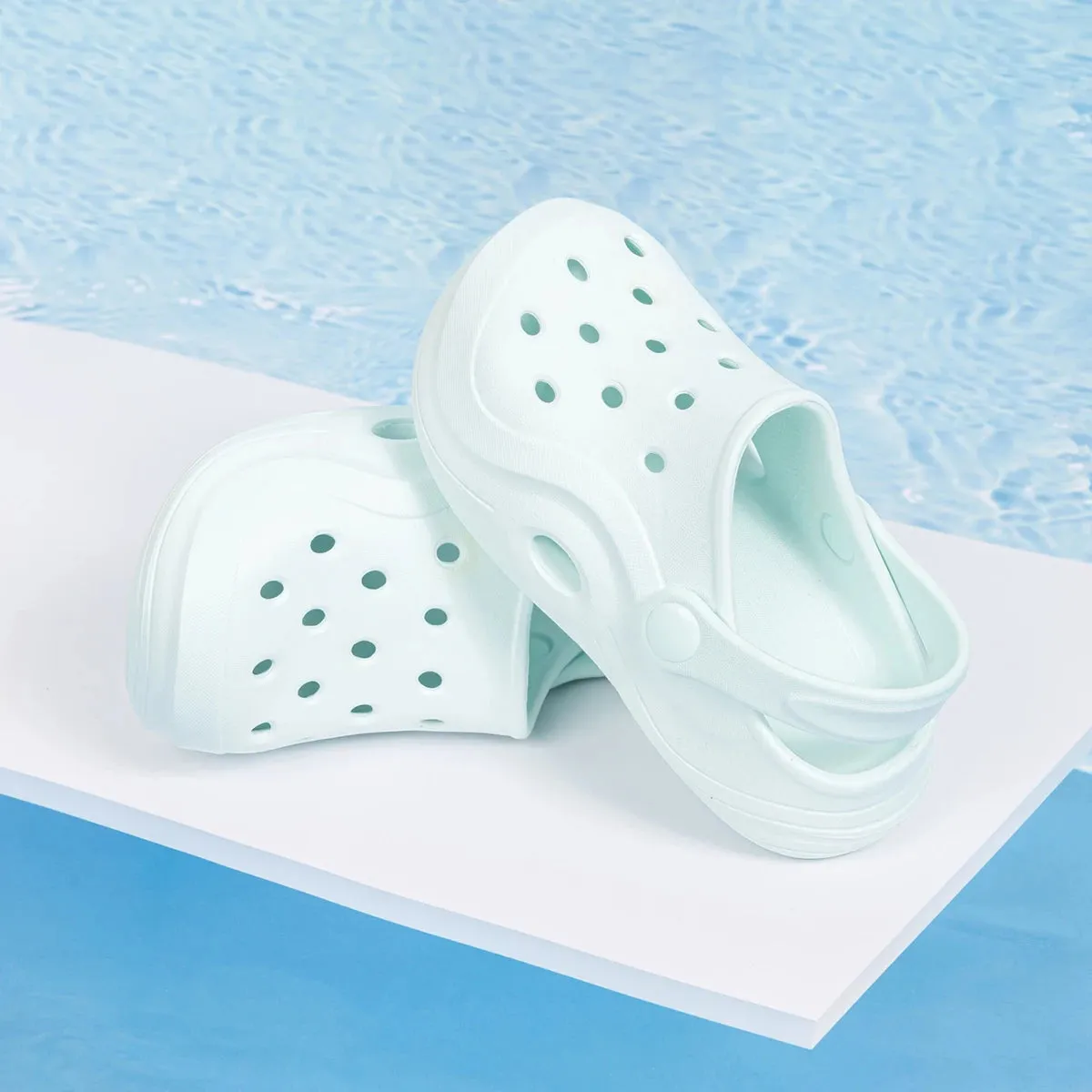 Kids Clogs Boys Girls Toddler Slip On Slide Garden Shoes Summer Outdoor Lightweight Beach Pool Kids Sandals Slippers Water Clogs