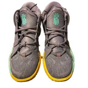 Kyrie Irving’s Nikes ✨