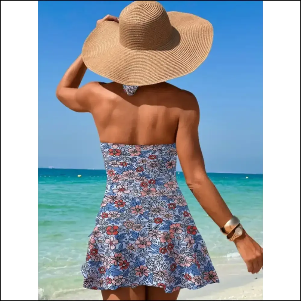 Make Waves in our Chic Cutout Halter: Confidence Never Looked so Good! 🌊✨