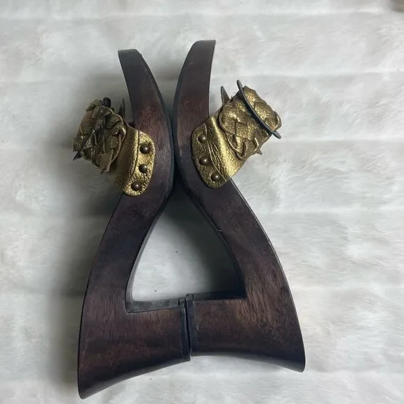 Mia leather braided antique gold tone slides sandals side buckle accent SZ11