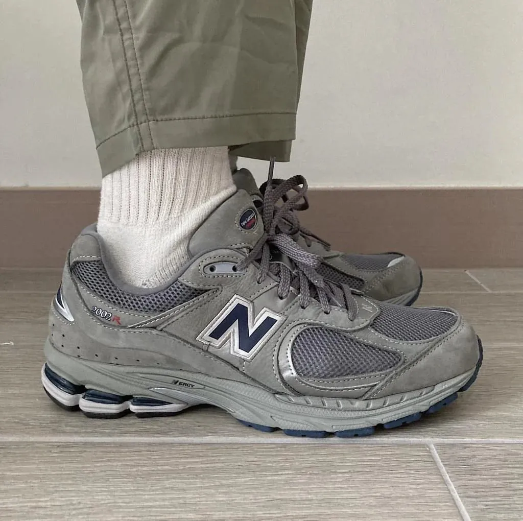 New Balance 2002R Casual Sneakers 1947-2002 Dark Gray