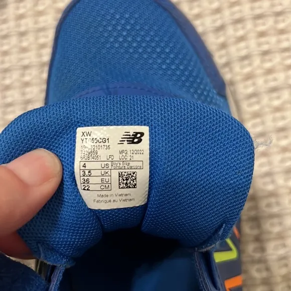 New Balance Boys Athletic Sneakers Blue Size 4