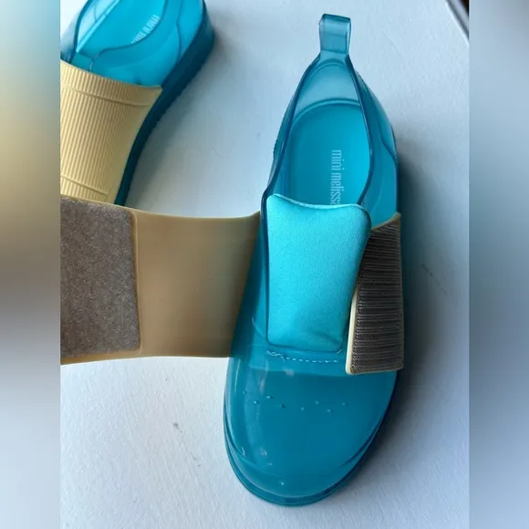 NEW Mini Melissa Blue Jelly Pop Sneaker Size 1