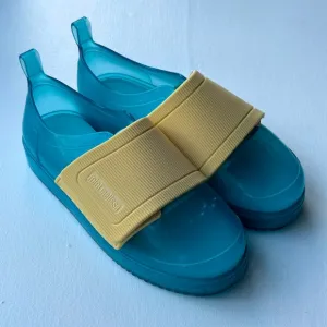 NEW Mini Melissa Blue Jelly Pop Sneaker Size 1