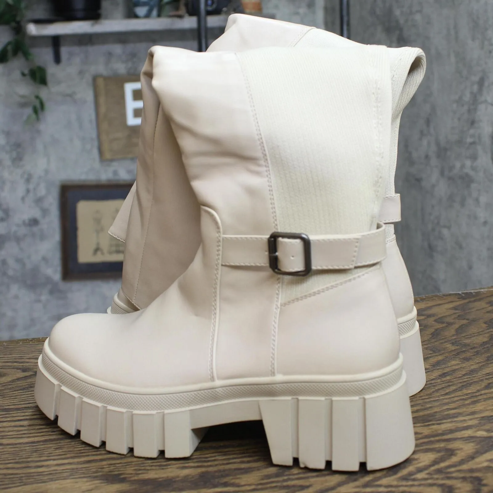 New York And Company Women's Sara Tall Lugged Sole Boots Bone Brown 6.5M