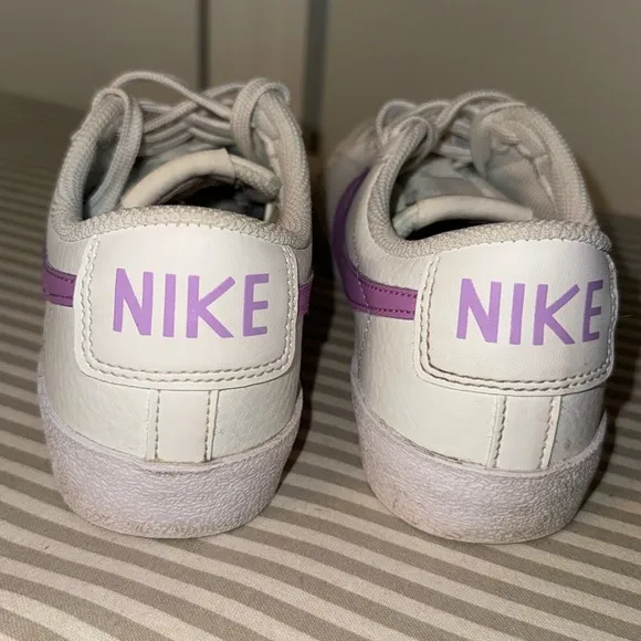 Nike Blazer Low ‘77, White &amp; Purple Size 5.5 Youth
