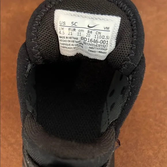Nike Kids Black Sneakers