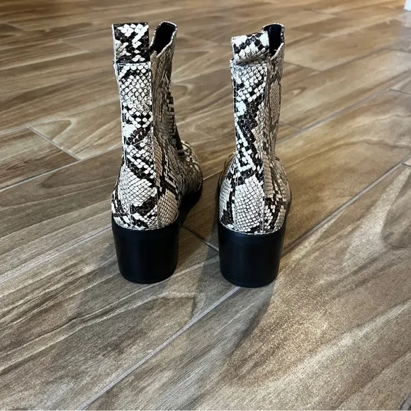 Nordstrom NWOB Leather Snakeskin Heeled Booties Size 6.5