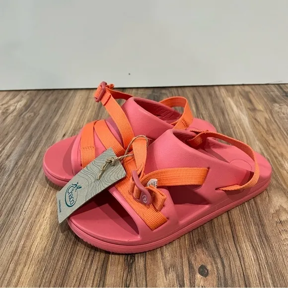 NWT Chaco Girls Chillos Sport Sandals