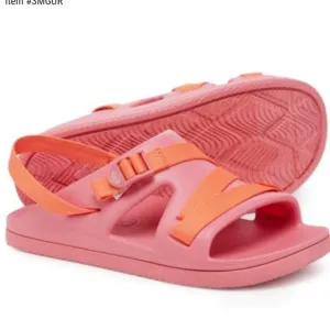 NWT Chaco Girls Chillos Sport Sandals