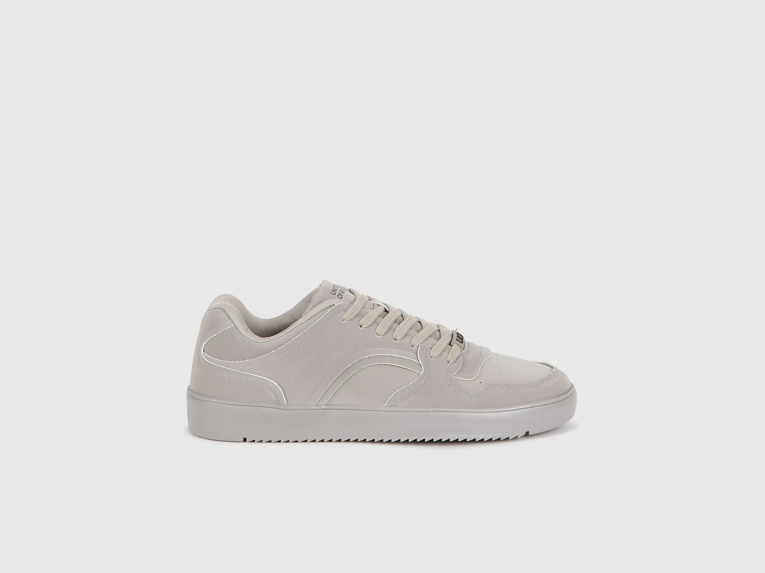 Perforated Pattern Lace-Up Casual Sneakers
