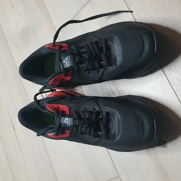 PIRMA max fit Mens sneakers NWOT